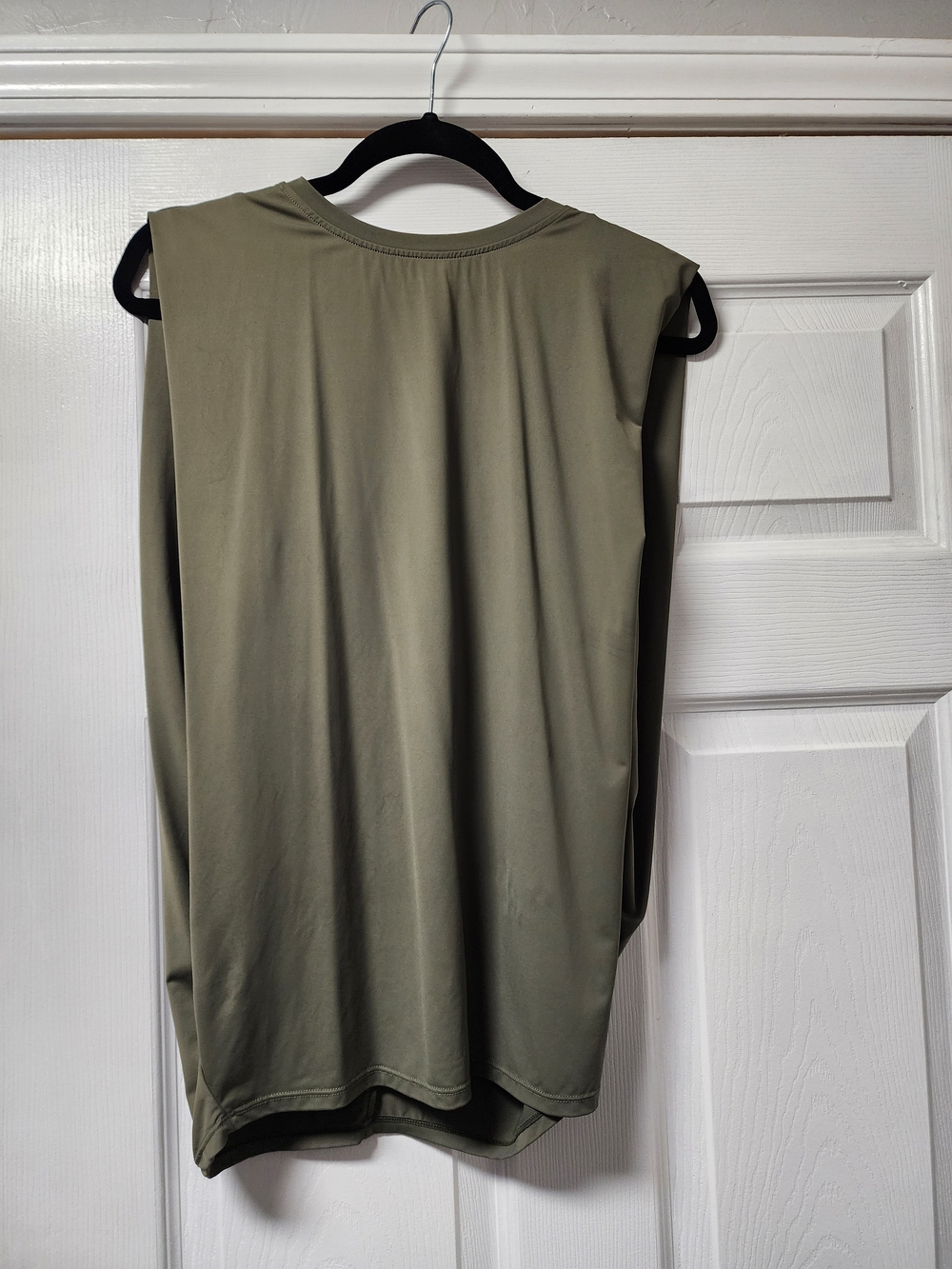 HALARA Olive Green Sleeveless Muscle Tee